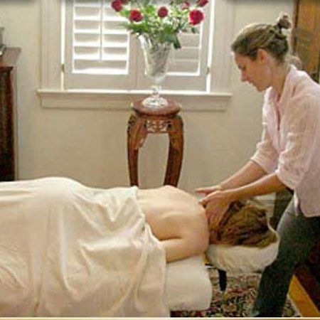 Fuquay Mineral Spring Inn & Garden ภายนอก รูปภาพ