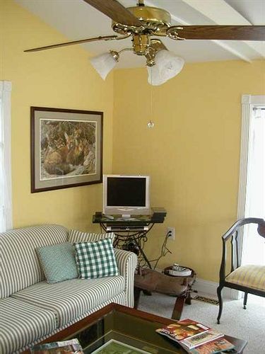Fuquay Mineral Spring Inn & Garden ภายนอก รูปภาพ